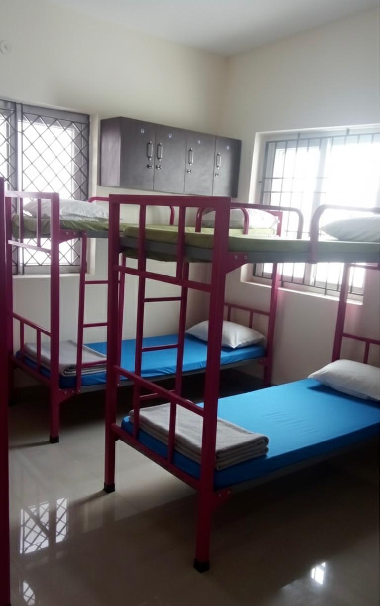 Women's PG room in Tambaram at Kani Women's PG - Four Sharing Room
